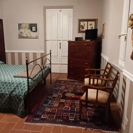 Marinsky , Lucca ベッド・アンド・ブレックファスト ピエトラサンタ