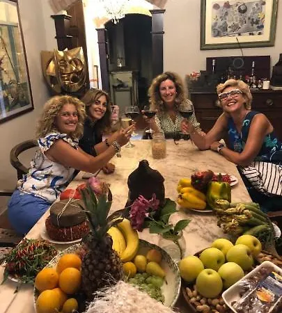 Alojamento de Acomodação e Pequeno-almoço Marinsky , Lucca *