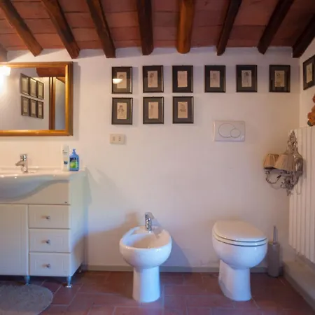 ベッド・アンド・ブレックファスト Marinsky , Lucca ピエトラサンタ