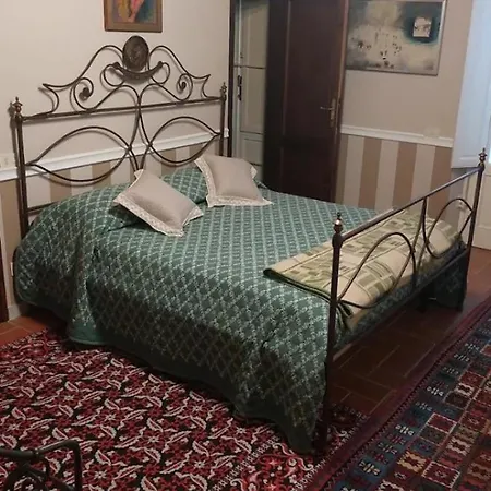 Marinsky , Lucca ベッド・アンド・ブレックファスト 4*